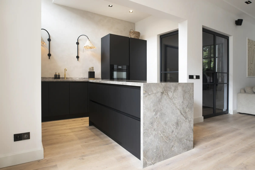 Foto Eerste eigen huis, eerste échte maatwerkkeuken FotoEerste eigen huis, eerste échte maatwerkkeuken